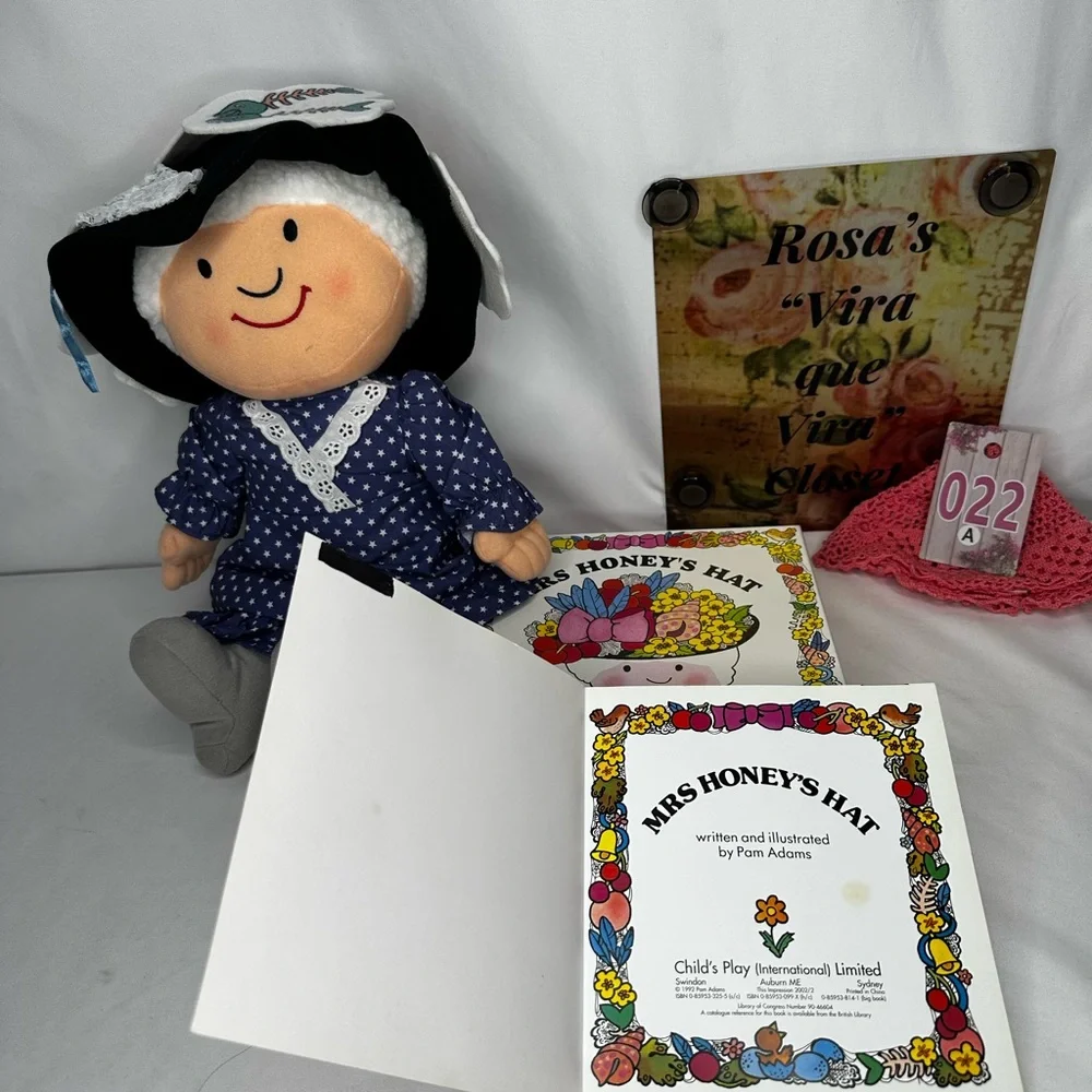 Vintage New without Bag Mrs Honey's Hat Polka Dot Doll with Book and Game Set - Picture 3 of 11